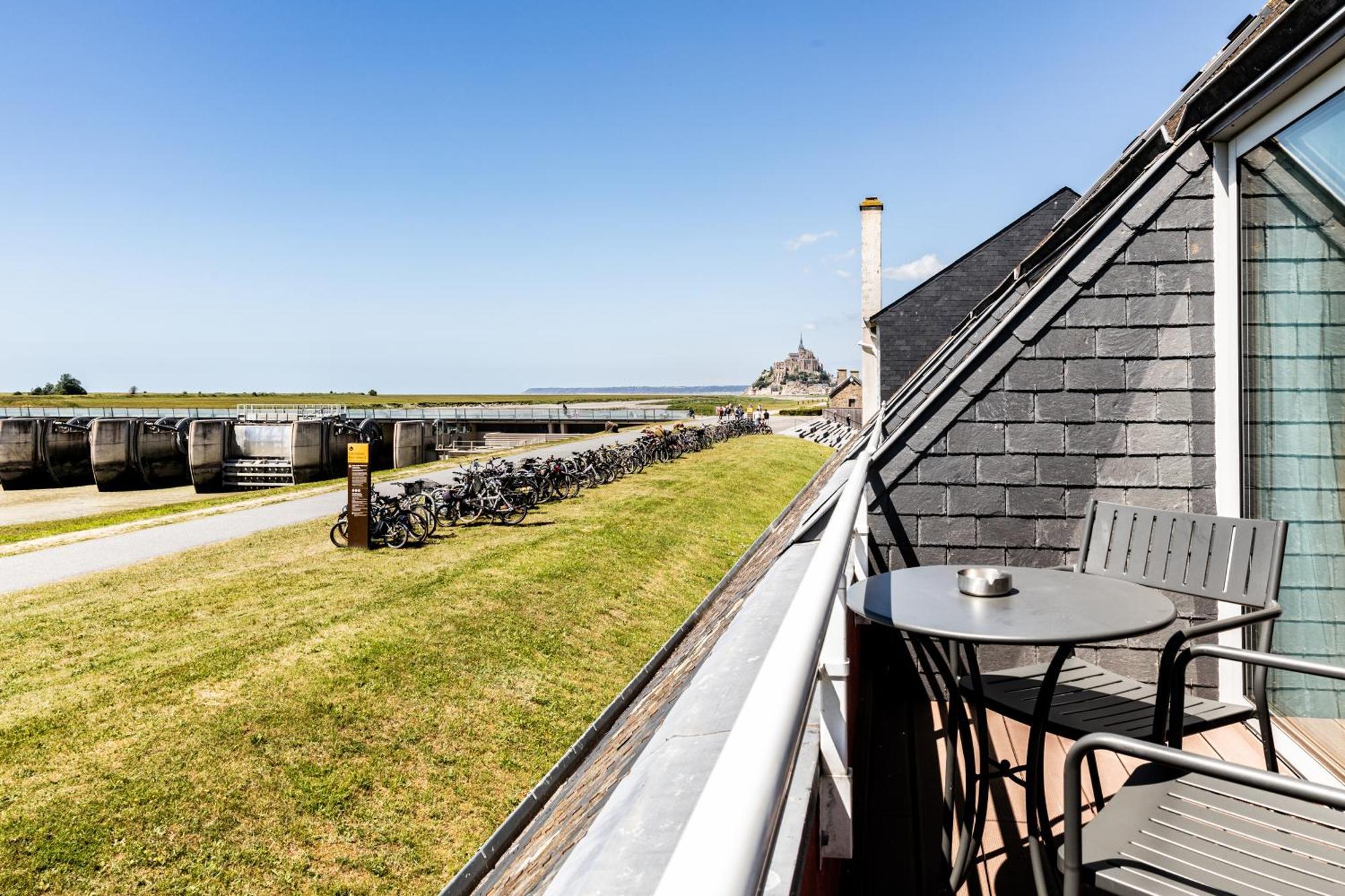 Hotel De La Digue Mont-Saint-Michel Exteriör bild